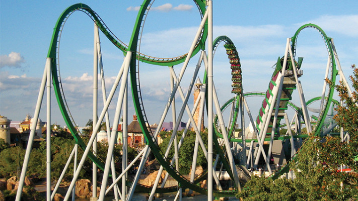 רכבת ''האלק'' (''הענק הירוק'') ב־Universal's Islands of Adventure באורלנדו, פלורידה 