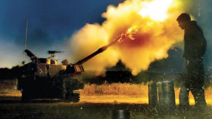 כוח צה&quot;ל מבצע אש במהלך מלחמת לבנון השנייה. &quot;יש להרוס שוב את הדאחיה&quot;. צילום: פלאש 90