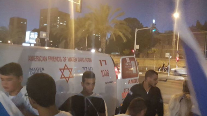 נפגעו מגז מדמיע. צילום מסך: דיווח ראשוני, פייסבוק