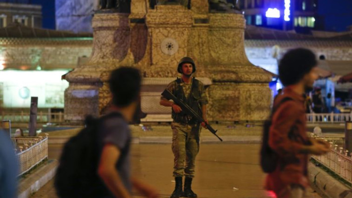 צבא טורקיה באיסטנבול. צילום: רויטרס