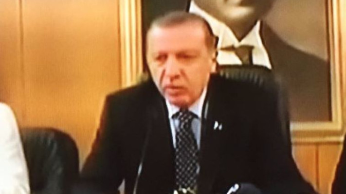 ארדואן נואם בשדה התעופה אטאטורק. צילום מסך