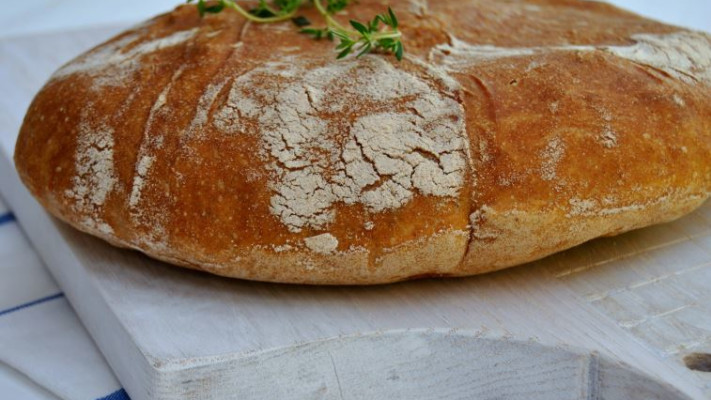 לחם תימין ואגוזים. צילום: פסקל פרן-רובין