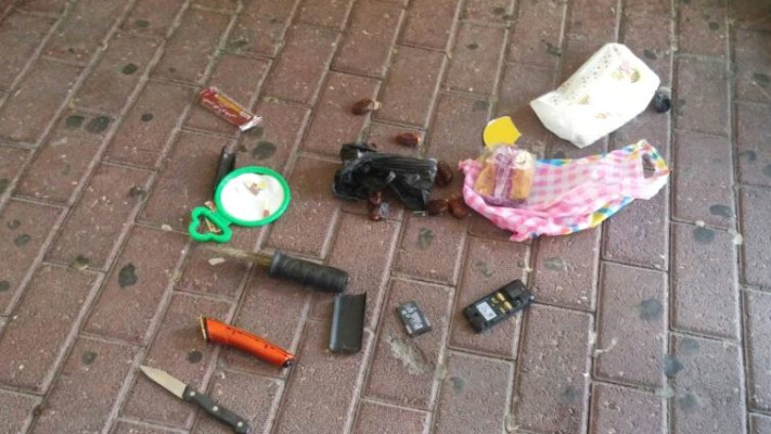 הצטייד בסכינים. צילום: חטיבת דובר המשטרה