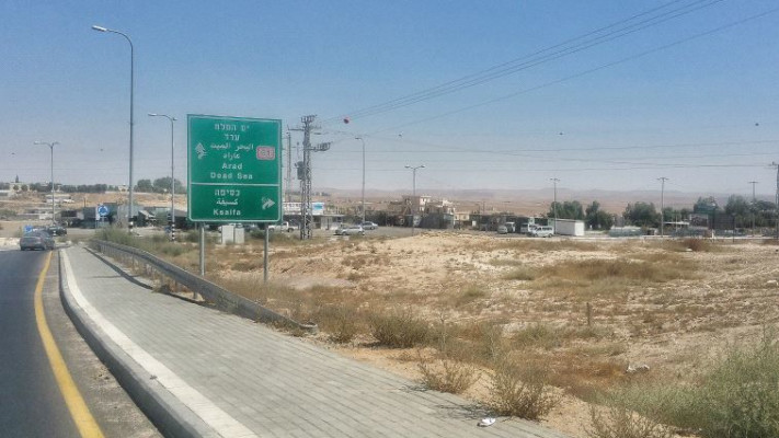 הפנייה לכסייפה. משפחת אל עמור הודיעה מראש שתג המחיר יהיה גבוה במיוחד. צילום: מאיר אבן חיים