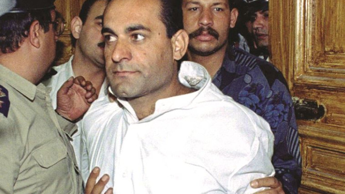 עזאם עזאם במשפטו בקהיר, 1997