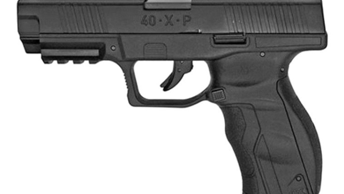 תמונת אקדח הצעצוע שהציגה המשטרה. צילום: רוטרס