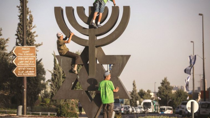 מחאה נגד פינוי עמונה. צילום: הדס פרוש, פלאש 90