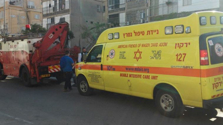 זירת נפילת התקרה, הבוקר. צילום: דוברות מד&quot;א