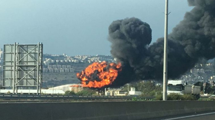 השריפה בבתי הזיקוק בחיפה. צילום:דוברות המשטרה