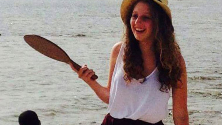 &quot;ילדה מצטיינת, מובילה חברתית ורגישה לאי צדק&quot;. שירה צור, צילום: באדיבות המשפחה