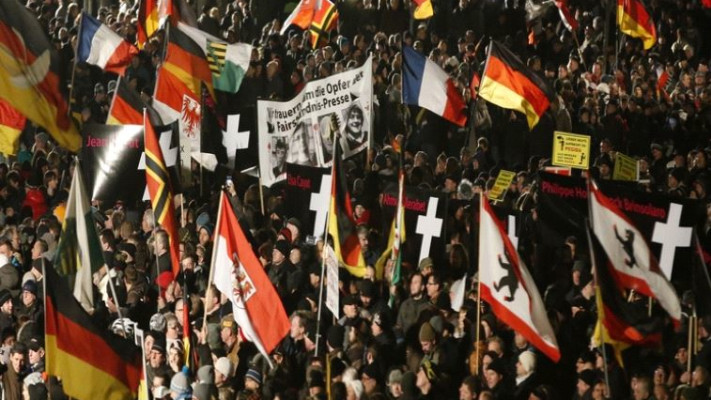 הגירה שלילית. הגרמנים מפגינים נגד קבלת הזרים במדינה. צילום: רויטרס