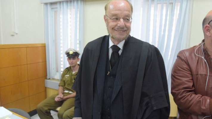 &quot;לא נשאיר אבן על אבן&quot;. עו&quot;ד שפטל בבית הדין, היום. צילום: אבשלום ששוני