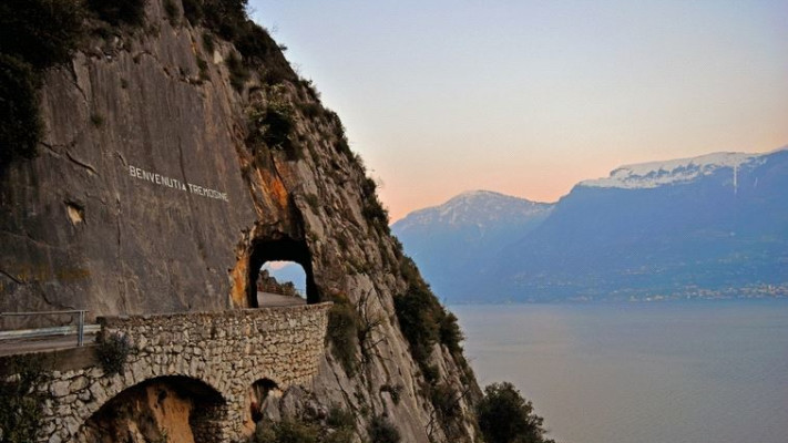 הכניסה לטרמוזין.