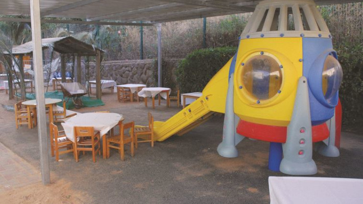 מעון יום של נעמ''ת, אילוסטרציה