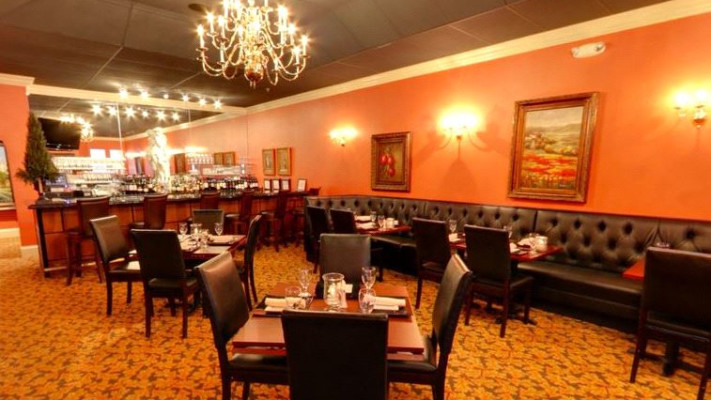 המסעדה המפוארת מבפנים. צילום מסך