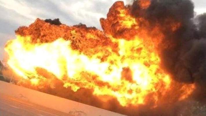 התאונה גרמה למותו של  הנהג המתנגש, נהג המשאית נלקח לטיפול רפואי. טוויטר