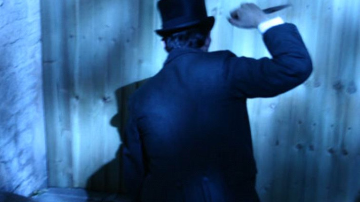 זהותו לא ידועה עד היום, אך מי יודע אולי הוא הדייט שלכם. ג'ק המרטש, צילום מסך