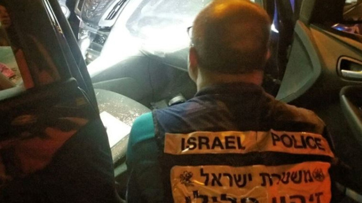 זירת התאונה באילת. לפי החשד שניים פגעו באזרח רוסי ונמלטו. צילום: דוברות המשטרה