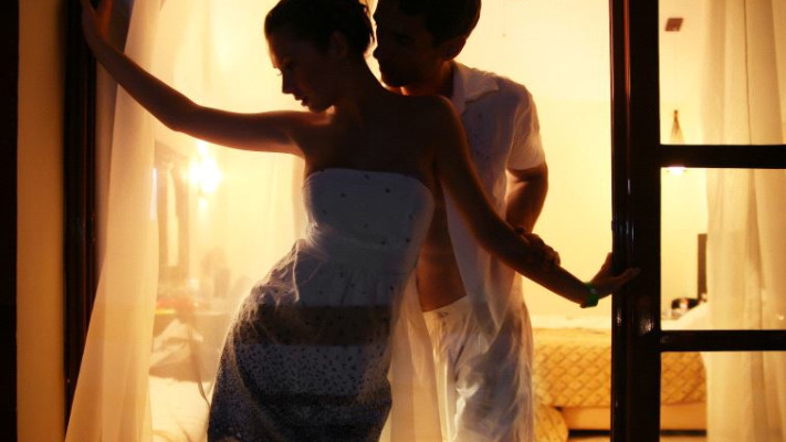 אל תסתובבו עירומים בחדר בית המלון שלכם. אינגאיימג