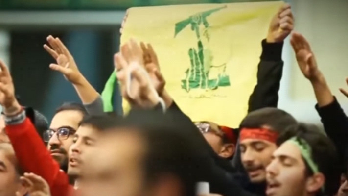 פעילי חיזבאללה נשבעים אמונים למנהיג איראן חמינאי. צילום מסך