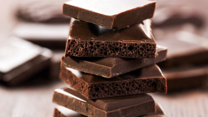 איים על אנשים עם שוקולד. צילום: אינגאימג