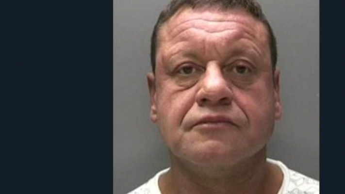 בעל עבר אלים כלפי בנות זוג קודמות. רונלד קוק. טוויטר