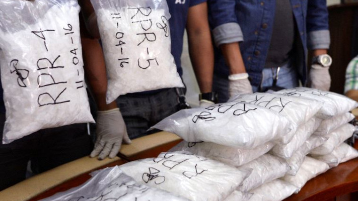 הרגה את בן זוגה באמצעות נשיקה רוויה בסמים. אילוסטרציה של קריסטלמת': רויטרס