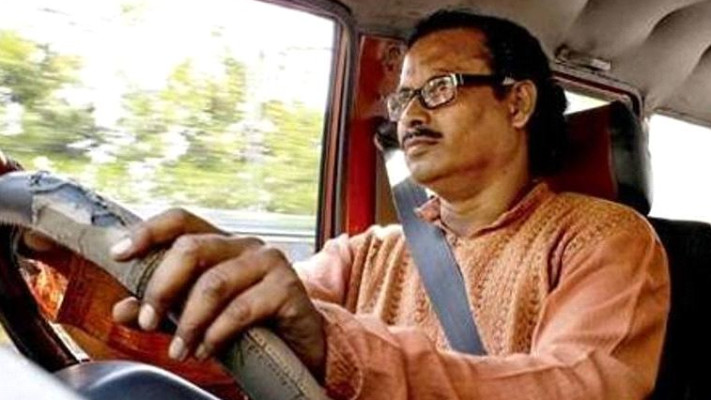 דיפק דאס, הנהג הכי רגוע על הכביש. צילום מסך