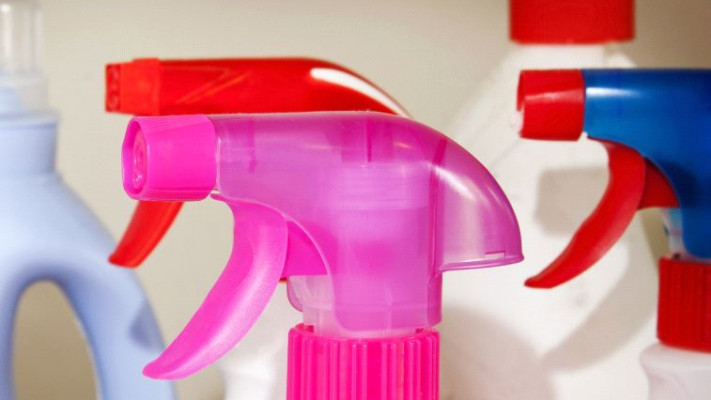 החוקרים ממליצים להימנע משימוש בחומרי ניקיון עד כמה שניתן. צילום: אינגאימג