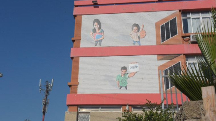 האנטנה הסלולרית ליד בית הספר אורט חולון. צילום: אבשלום ששוני