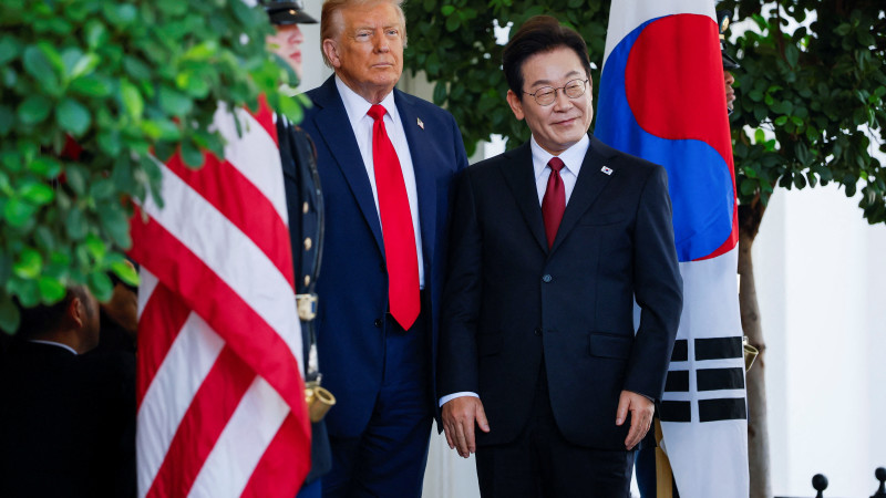 נשיא ארצות הברית דונלד טראמפ ונשיא קוריאה הדרומית לי ג'יי מיונג