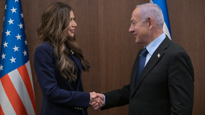 רה"מ נתניהו והמזכירה לביטחון המולדת של ארה"ב קריסטי נואם