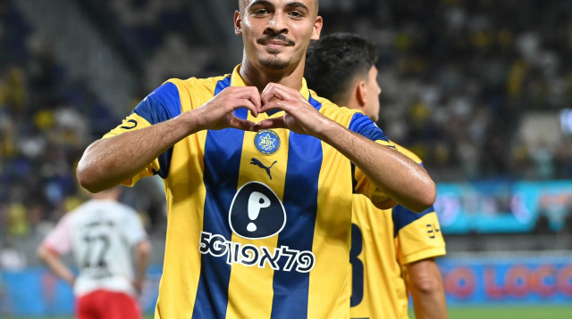 שחקן מכבי תל אביב, סייד אבו פרחי (צילום: ברני ארדוב)