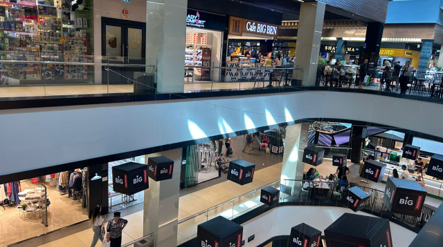 קניון ביג פאשן בת ים (צילום: מאיה כהן)