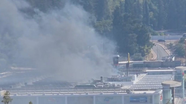 מהשריפה שפרצה בקניון (צילום: צילום מסך)