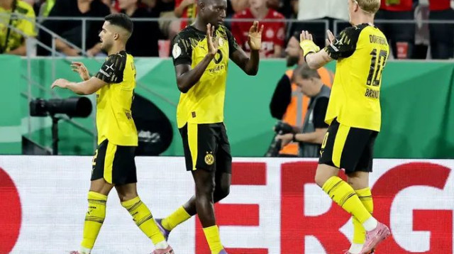 בקושי רב. סרו גיראסי (צילום: אימג'בנק  GettyImages, Christof Koepsel)