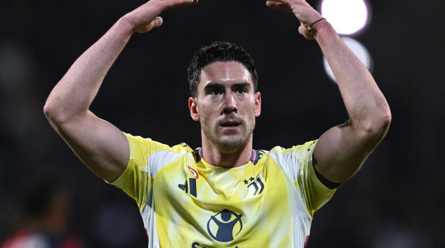 דושאן ולאחוביץ' שחקן יובנטוס חוגג שער (צילום: GettyImages, Image Photo Agency)