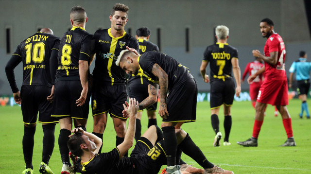 בוזגלו, סירושטיין, קלטינס (צילום: אודי ציטיאט)