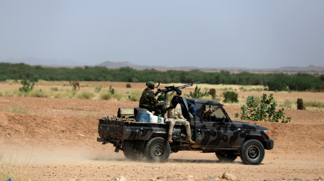 חמושים בניגריה (צילום: רויטרס)