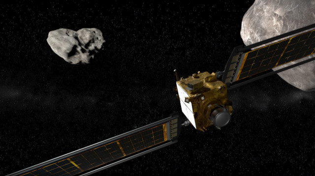 החללית בדרך להתרסק על ירח האסטרואיד (צילום: נאס"א)