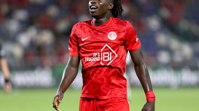 שחקן הפועל תל אביב דניאל דאפה (צילום: דני מרון)