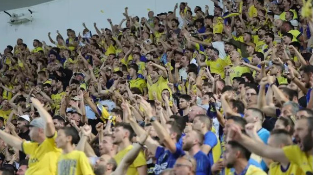 אוהדי מכבי תל אביב (צילום: אודי ציטיאט)