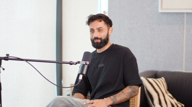 טל קאופמן בפודקאסט "דרך התהילה" (צילום: מתוך ׳דרך התהילה׳ מבית SAY PODCAST)