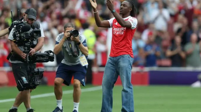 רצה רק לארסנל. אברצ'י אזה (צילום: אימג'בנק  GettyImages)