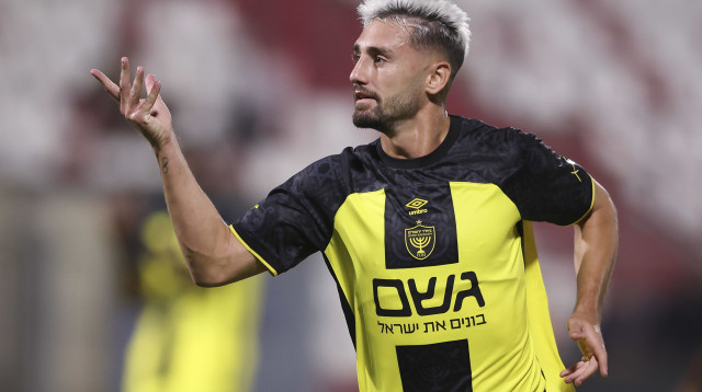 מכונת שערים. עומר אצילי (צילום: מאור אלקסלסי)