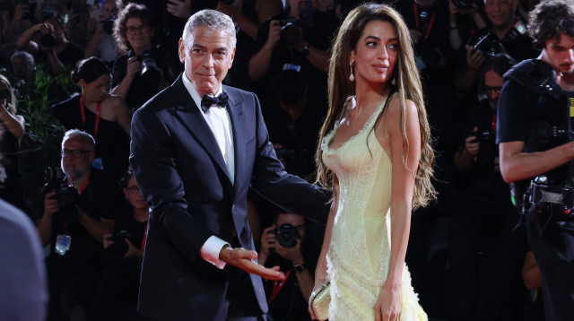 אמל וגורג קלוני (צילום: Eric Charbonneau/Apple TV+ via Getty Images)