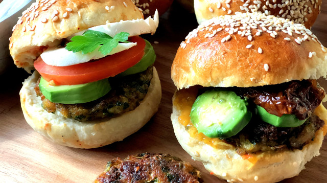 כריך קציצת ירק של פסקל (צילום: פסקל פרץ-רובין)