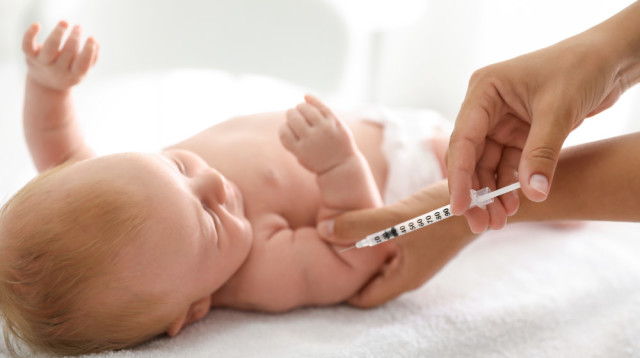 חיסון תינוקות (צילום: שאטרסטוק)