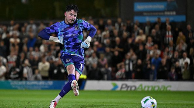 כריסטי פים, שוער גרימסבי (צילום: Getty images)