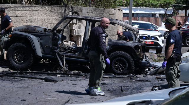 פיצוץ רכב ביפו (צילום: אבשלום ששוני)